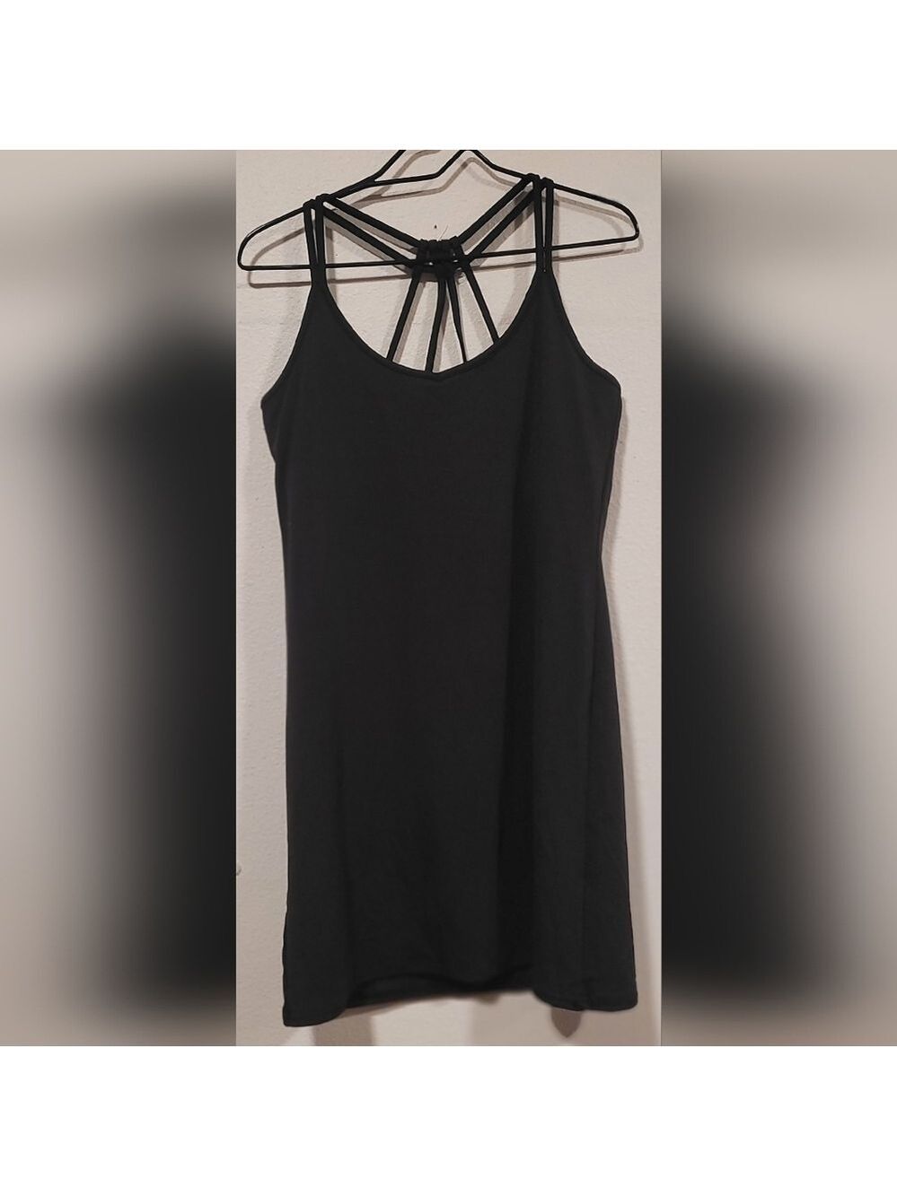 Sierra Designs Black Slip Dress with Criss-cross Spaghetti Straps Sz Medium